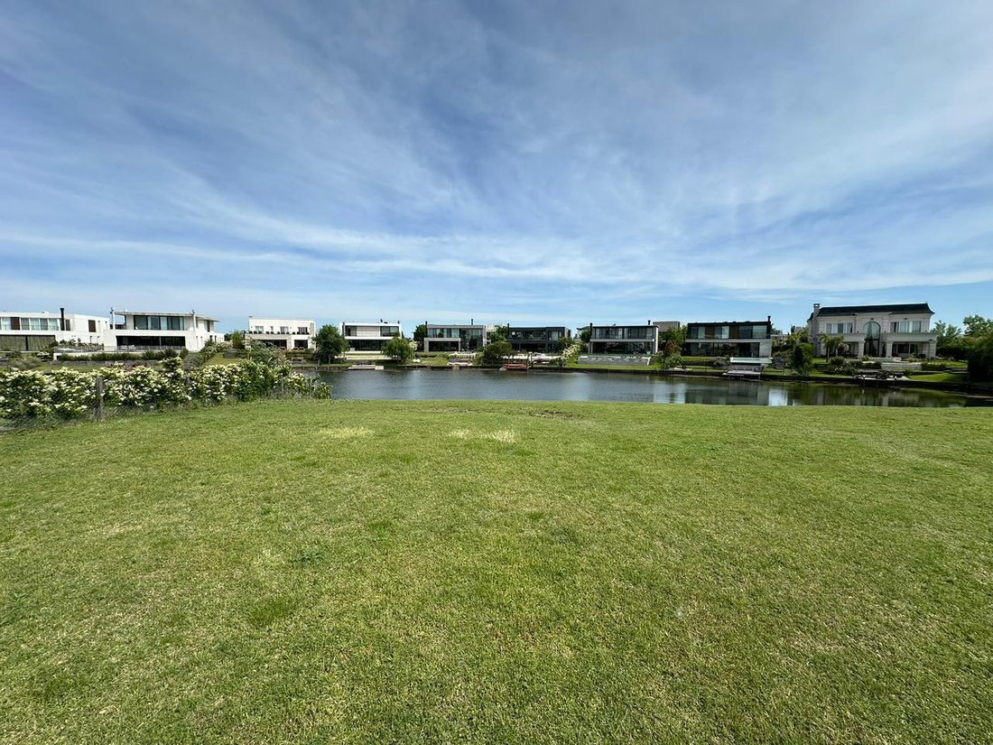 Land in Tigre, Buenos Aires Province, Argentina 5 - 18627369
