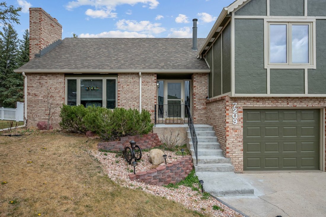House in Cheyenne, Wyoming, United States 3 - 18626674