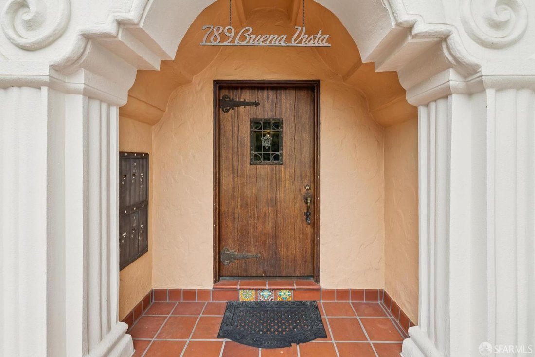 Condo in San Francisco, California, United States 4 - 18628255
