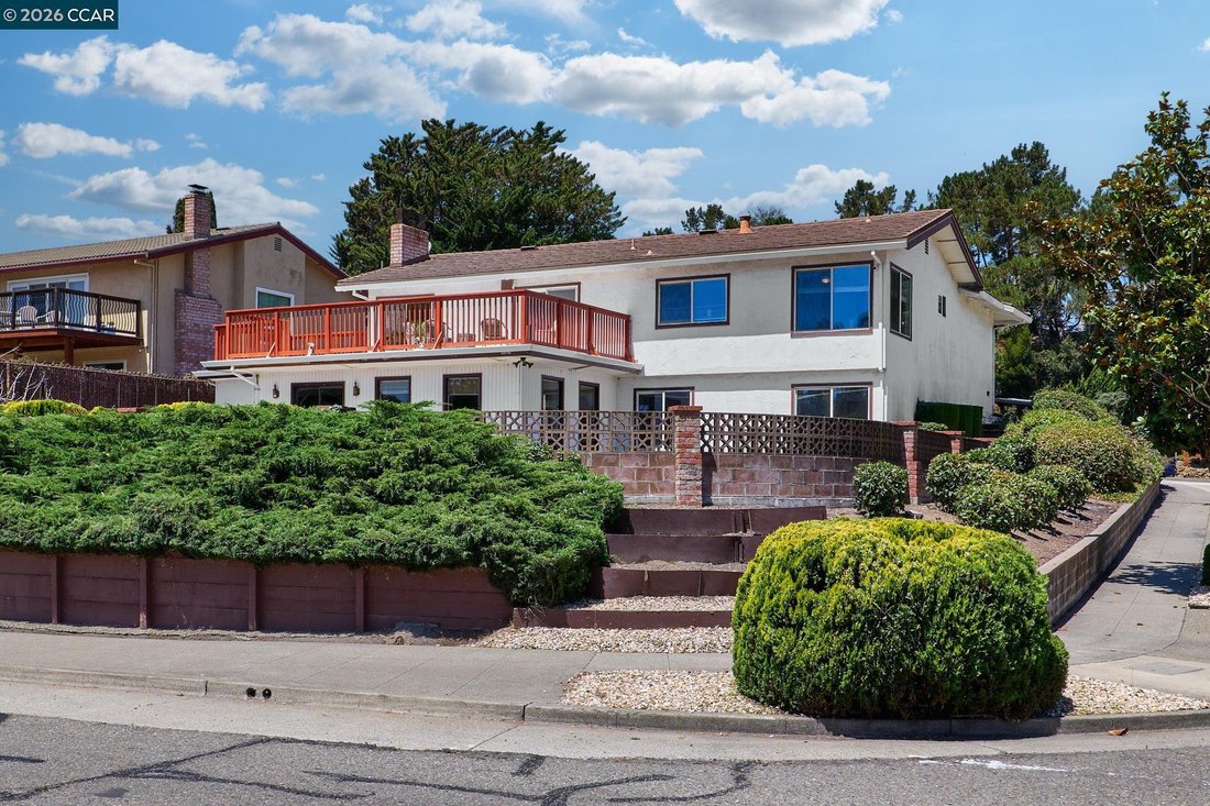 House in Oakland, California, United States 5 - 18629477