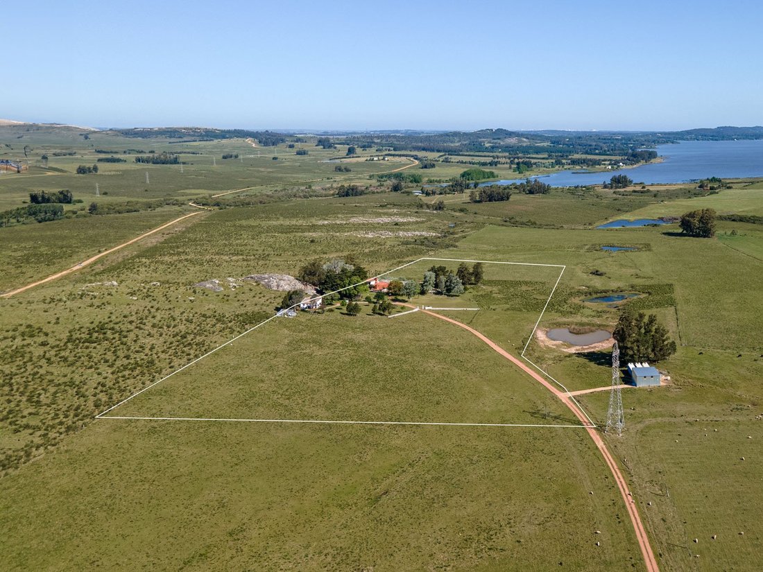Farm Ranch in Abra del Perdomo, Maldonado Department, Uruguay 4 - 18626139
