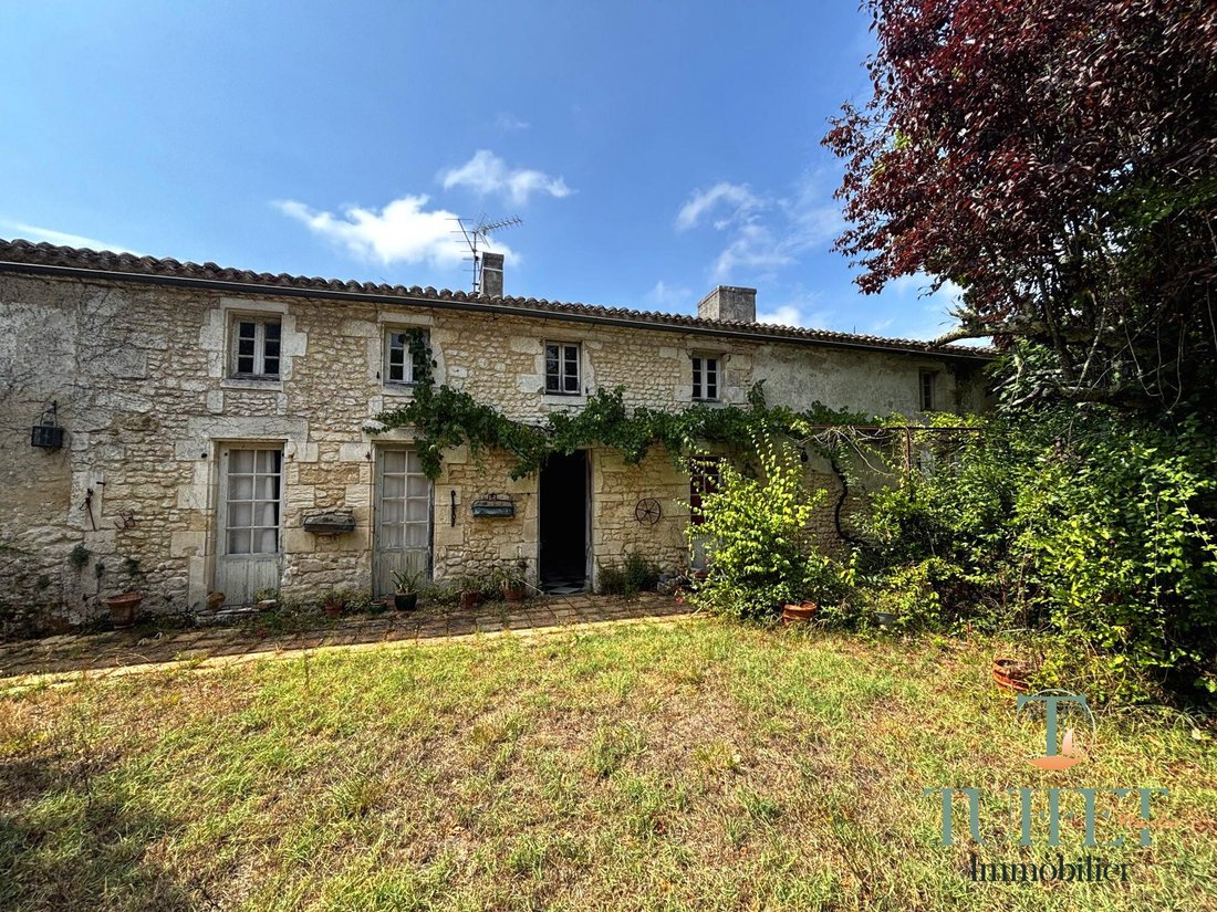 House in Saint-Palais-sur-Mer, Nouvelle-Aquitaine, France 2 - 17315112