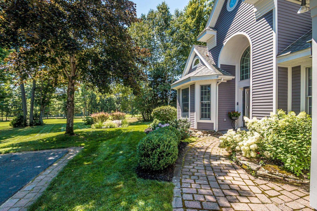 House in Hales Location, New Hampshire, United States 2 - 18627665