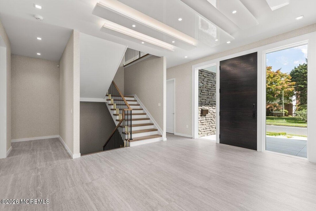 House in Long Branch, New Jersey, United States 5 - 18222413
