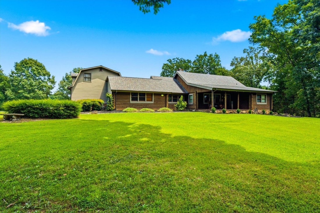 Englewood, Tennessee, United States 1 - 17470257