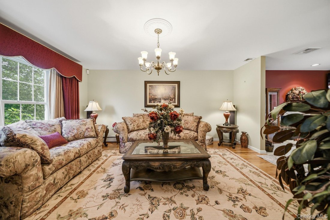 House in Monroe, New York, United States 3 - 18630403