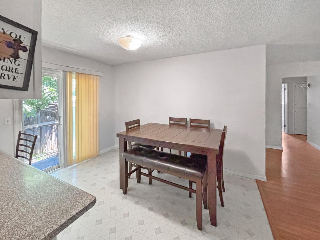 Castro Valley, California, United States 5 - 18629487