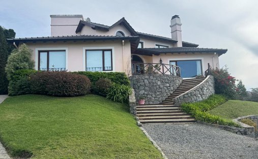 House in Tandil, Buenos Aires Province, Argentina 1