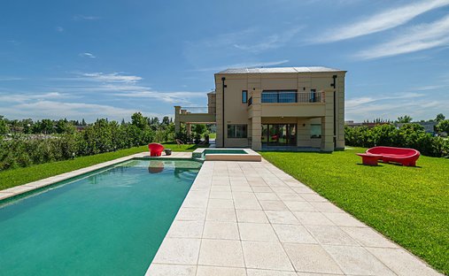 House in Canning, Buenos Aires, Argentina 1