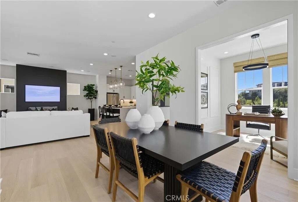 Condo in Montebello, California, United States 3 - 18629159