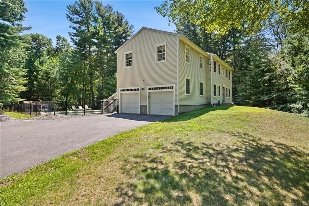 House in Raynham, Massachusetts, United States 4 - 18628148