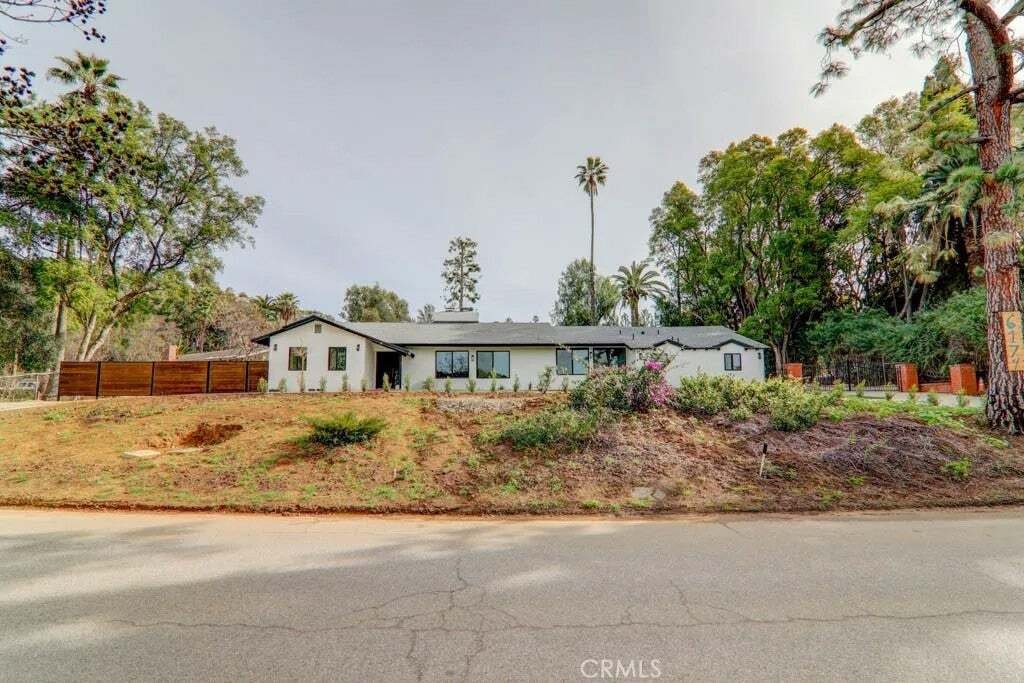 House in Riverside, California, United States 2 - 17020021