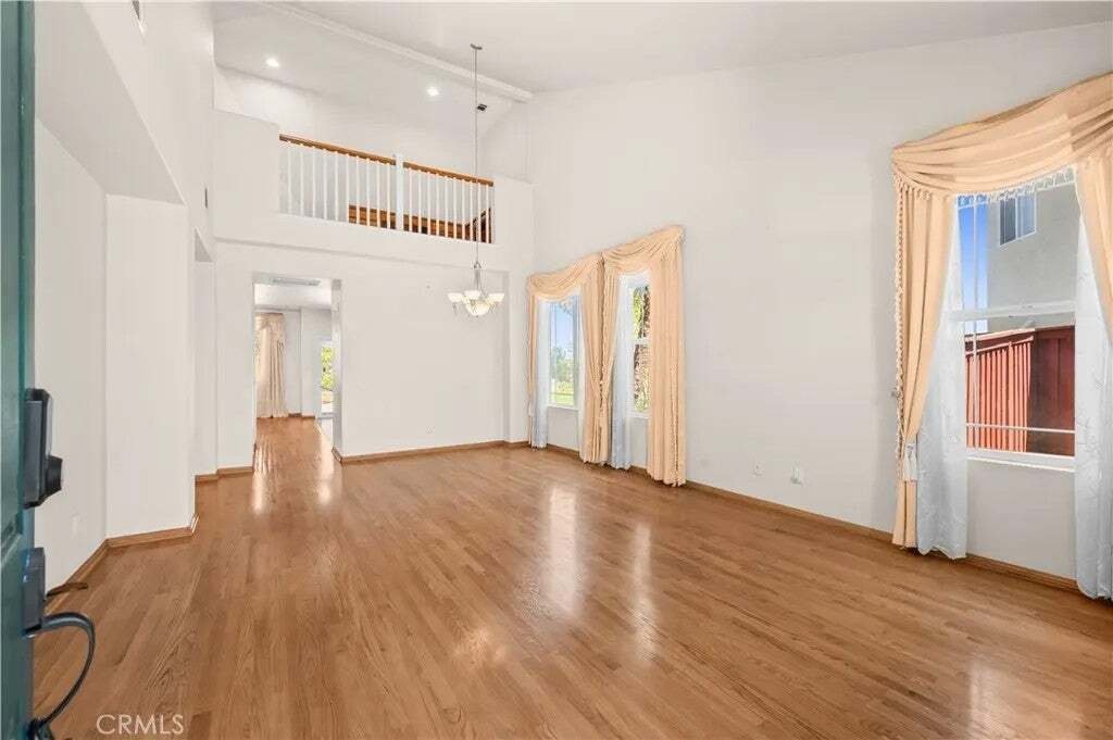 House in Signal Hill, California, United States 3 - 18586982