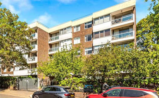 Apartment in Belsize Park, Camden, England 1