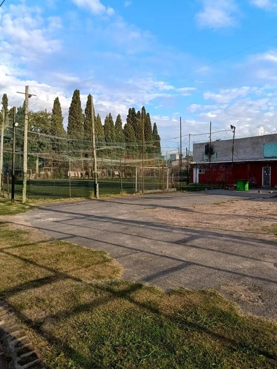 Land in Trujui, Buenos Aires Province, Argentina 2 - 18627206