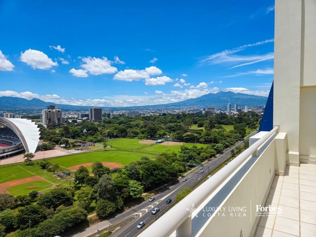 Penthouse in Cinco Esquinas, San José Province, Costa Rica 5 - 18627675