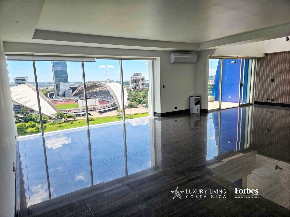 Penthouse in Cinco Esquinas, San José Province, Costa Rica 2 - 18627675