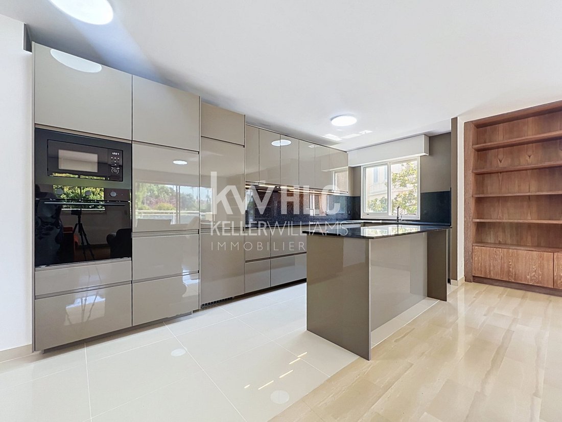 Appartement à Cannes, Provence-Alpes-Côte d'Azur, France 3 - 18578756