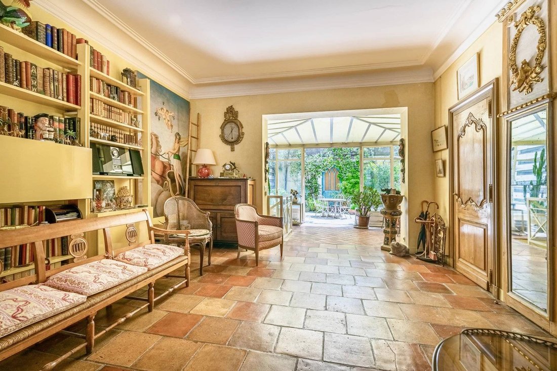Apartment in Palais Royal, Paris 1er Arrondissement, Paris 3 - 15869130