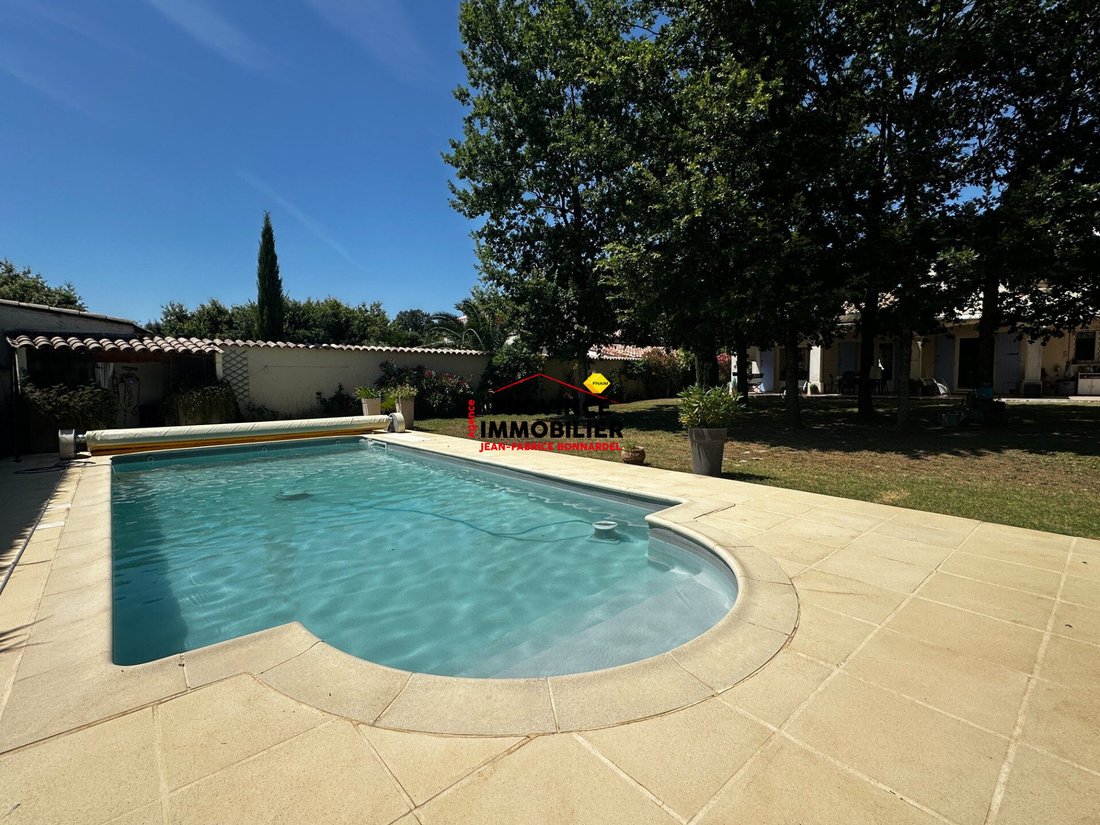 Villa in Grignan, Auvergne-Rhône-Alpes, France 4 - 18630559
