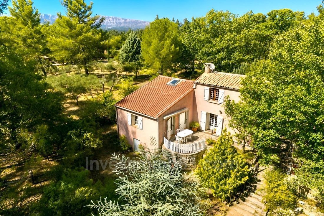 Villa in Trets, Provence-Alpes-Côte d'Azur, France 1 - 18626785