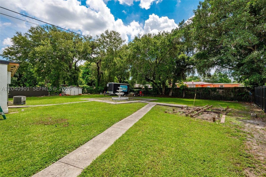 House in Biscayne Gardens, Florida, United States 5 - 18628372
