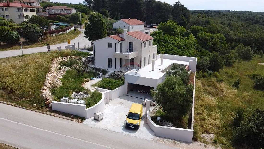 House in Porec, Istria County, Croatia 1 - 18629698