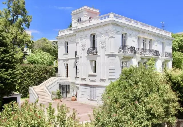 Townhouse in Nice, Provence-Alpes-Côte d'Azur, France 1 - 15722938