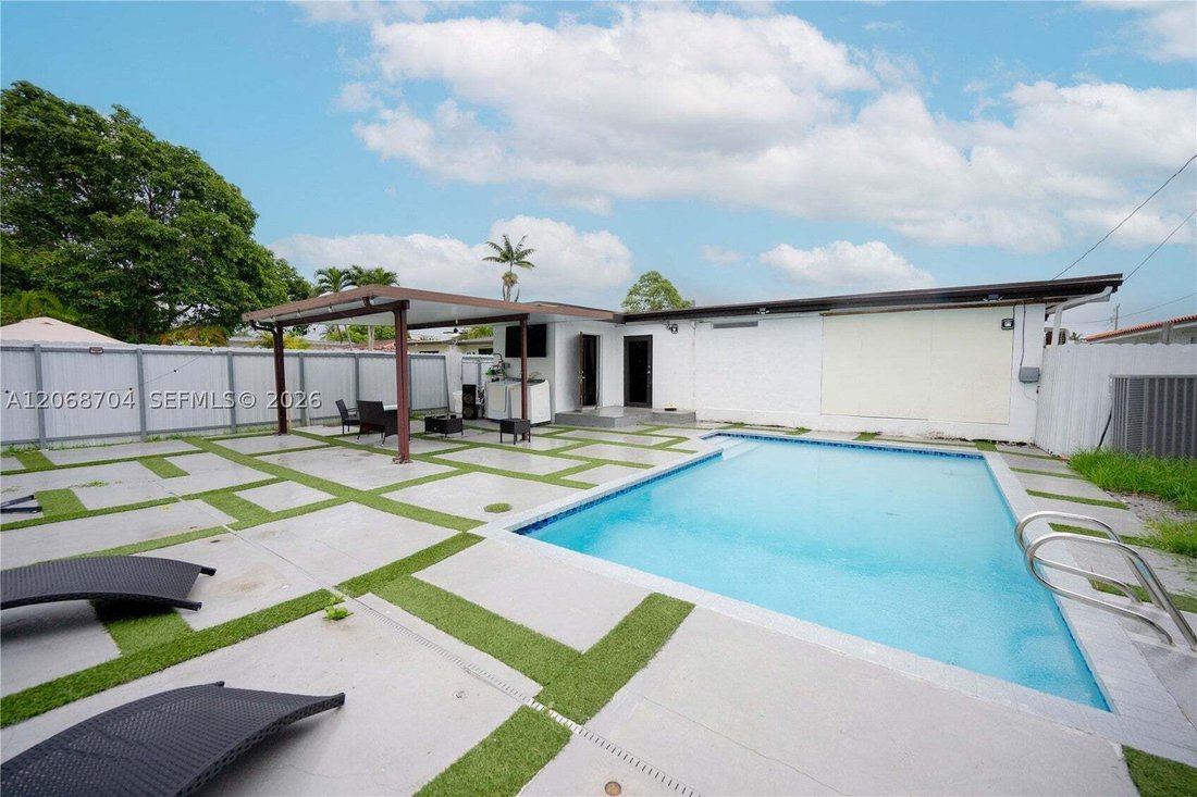House in Miami, Florida, United States 3 - 18628356
