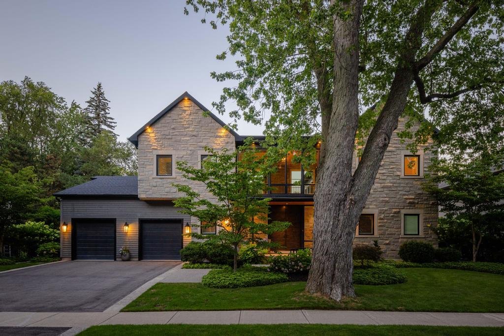 House in Burlington, Ontario, Canada 2 - 18627445