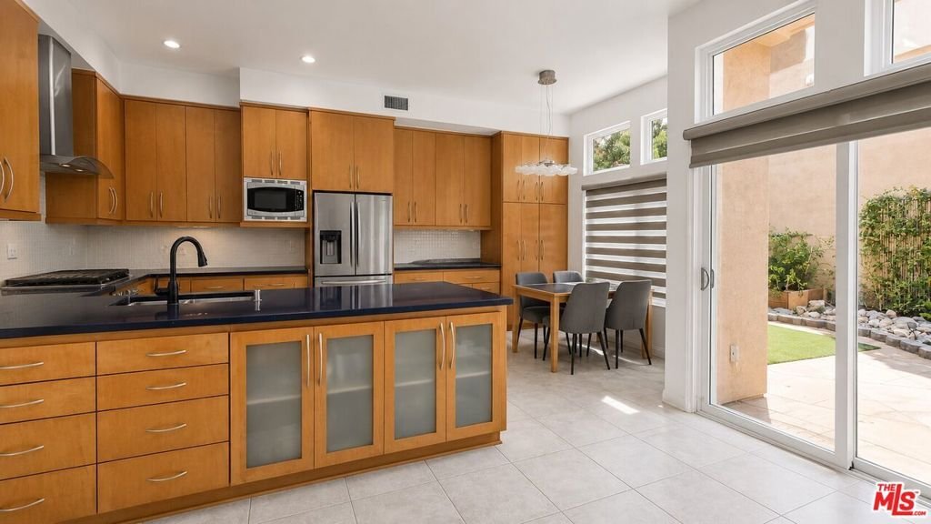 House in Tustin, California, United States 1 - 18629358