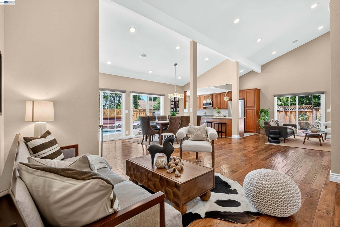 House in Newark, California, United States 4 - 18629501