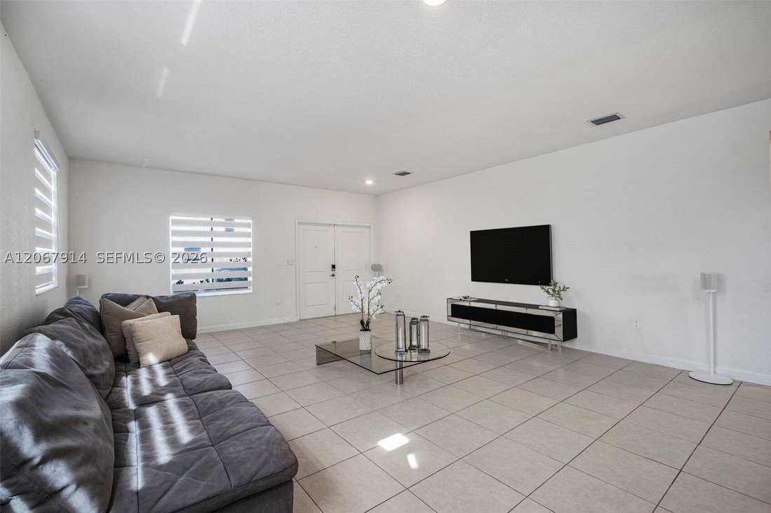 House in Miami, Florida, United States 5 - 18628394