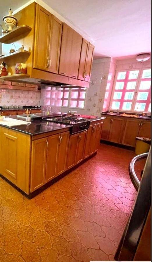 House in Castelar, Buenos Aires Province, Argentina 4 - 18626004