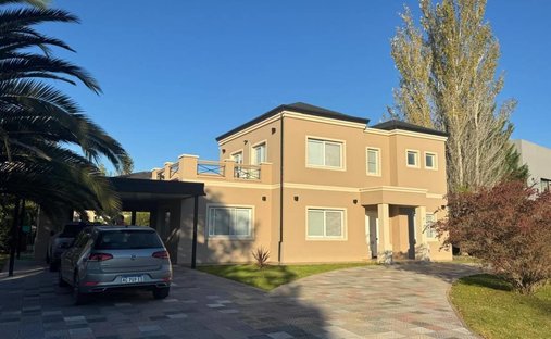 House in City Bell, Buenos Aires Province, Argentina 1