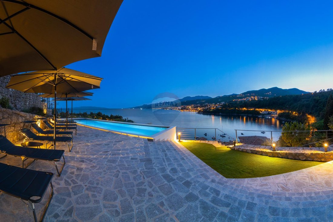 Apartment in Grad Opatija, Primorje-Gorski Kotar County, Croatia 1 - 18629860