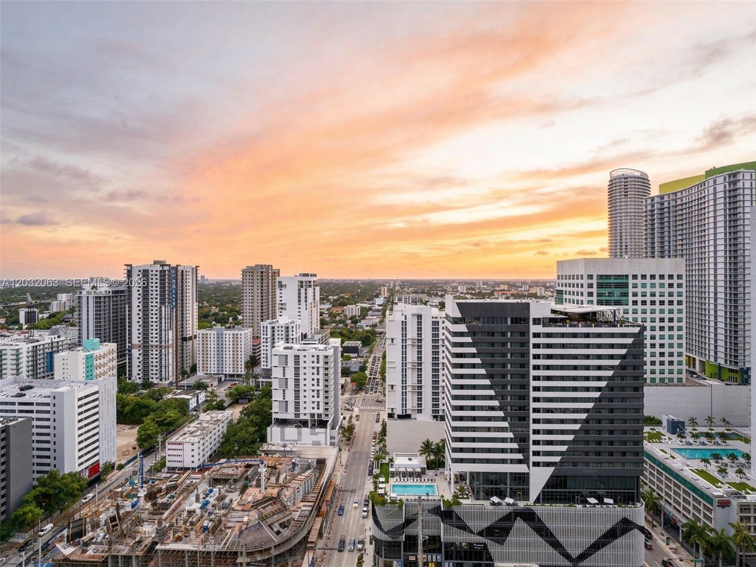 Condo in Miami, Florida, United States 5 - 18629644