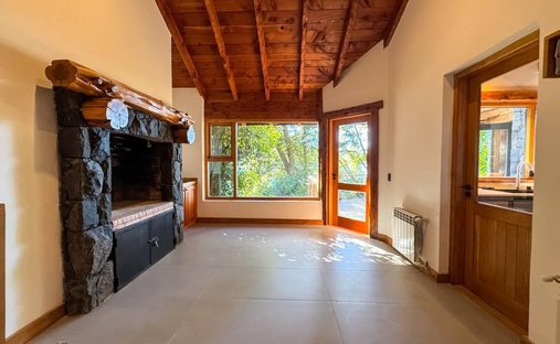 House in Puerto Manzano, Neuquen, Argentina 1