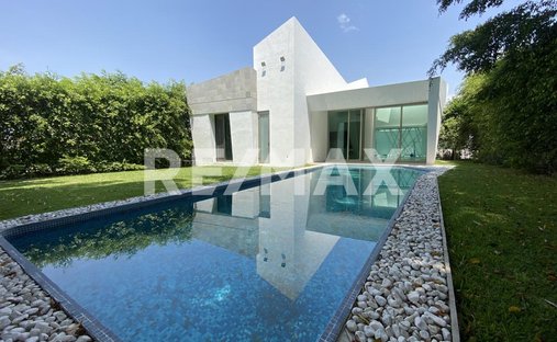 House in Lomas de Cocoyoc, Morelos, Mexico 1