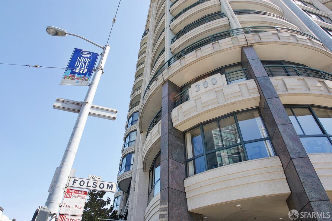 Condo in San Francisco, California, United States 3 - 18628263