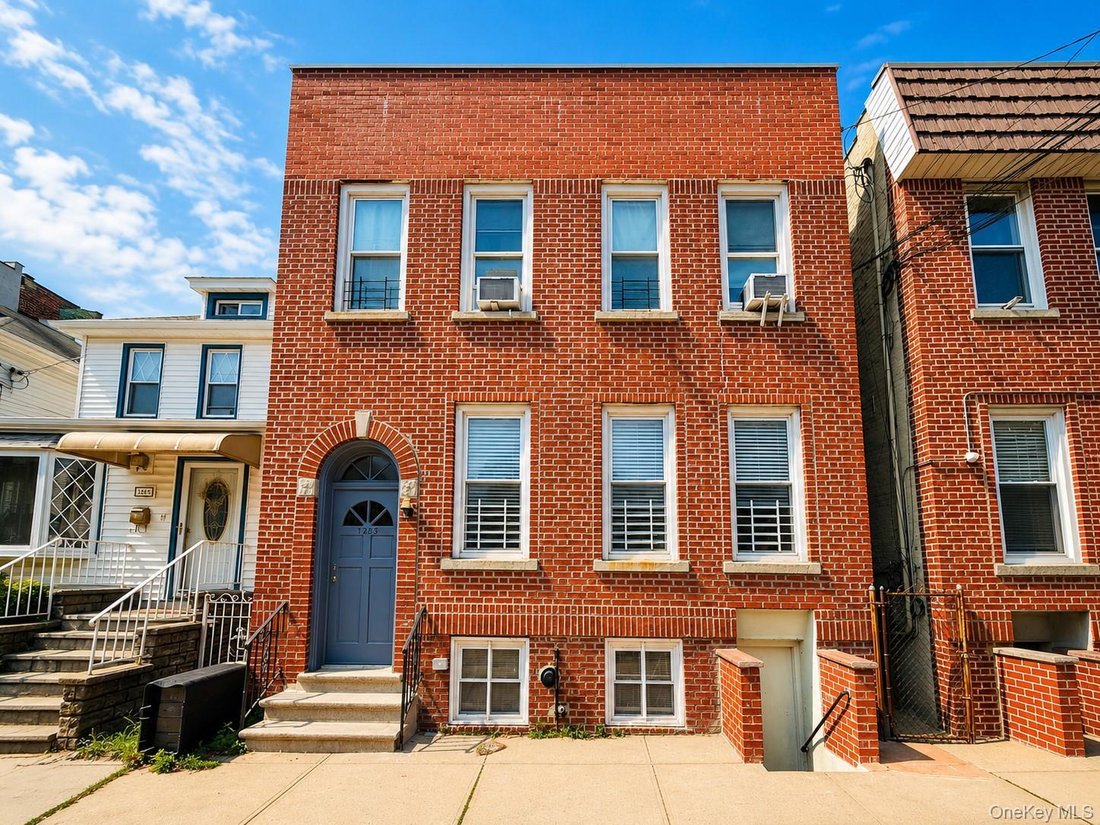 House in New York, New York, United States 2 - 18629291