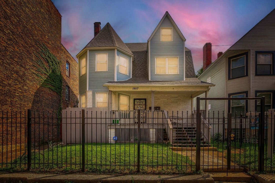Chicago, Illinois, United States 2 - 18628640