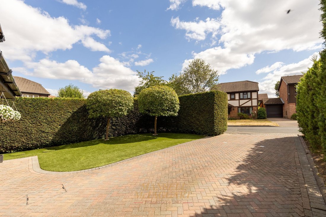 House in Pound Hill, Crawley, England 2 - 18626831