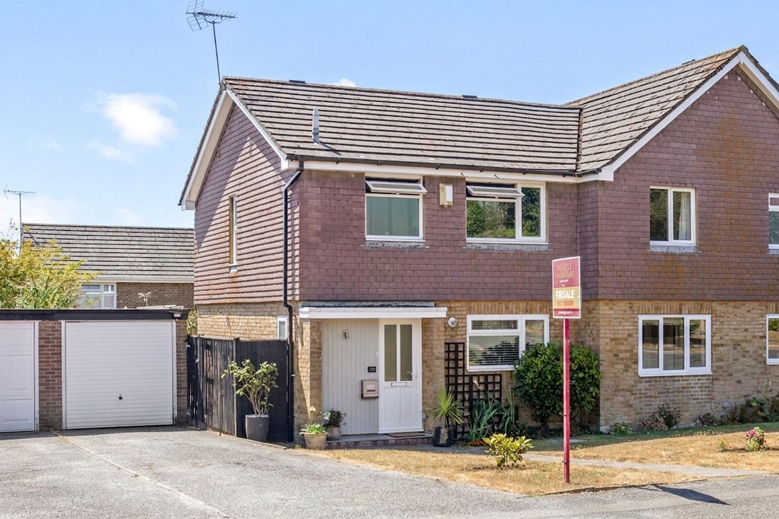 House in Okehurst, Billingshurst, England 1 - 18629849