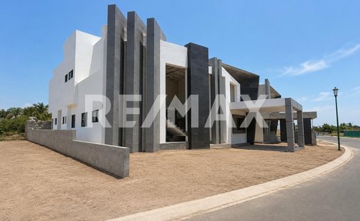 House in Lomas de Cocoyoc, Morelos, Mexico 1