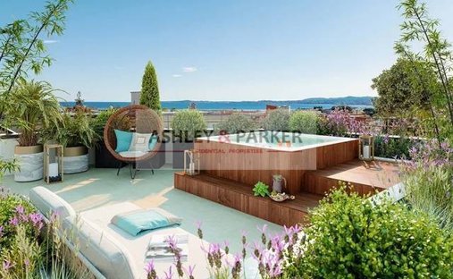 Apartment in Saint-Laurent-du-Var, Provence-Alpes-Côte d'Azur, France 1