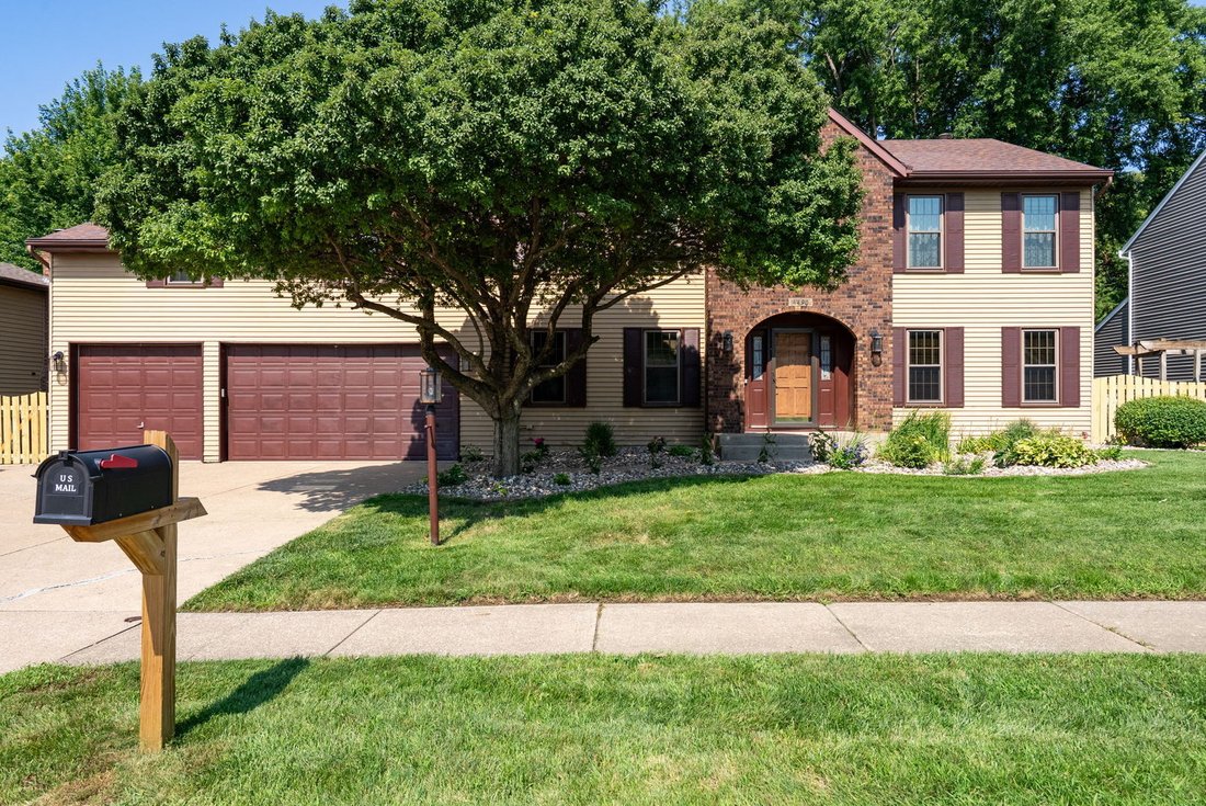 House in Bettendorf, Iowa, United States 1 - 18628616