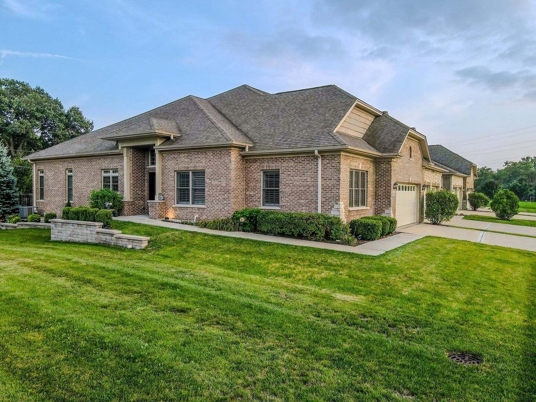 Townhouse in Lemont, Illinois, United States 1 - 18628601