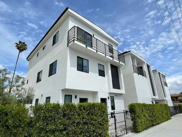 Los Angeles, California, United States 1 - 17668212
