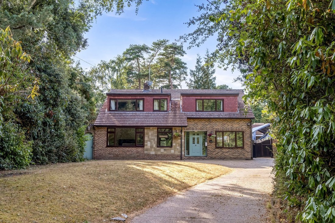 House in Storrington, England 1 - 18626905